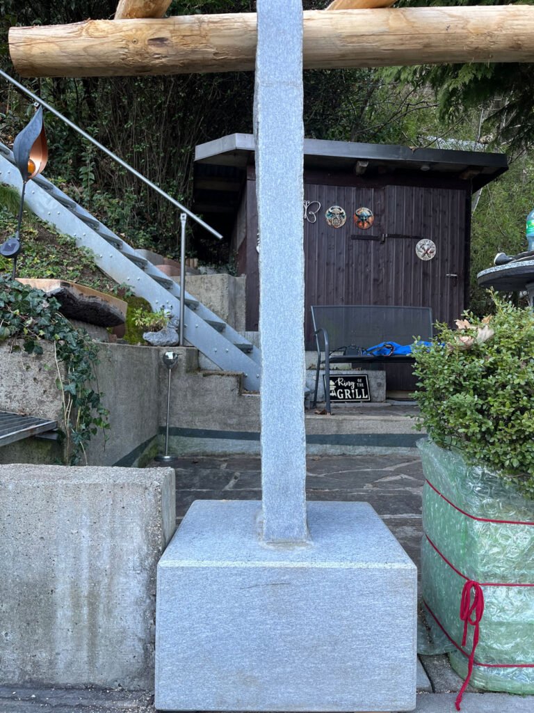 EINBAU EINER HELLEN GRANITPERGOLA 11