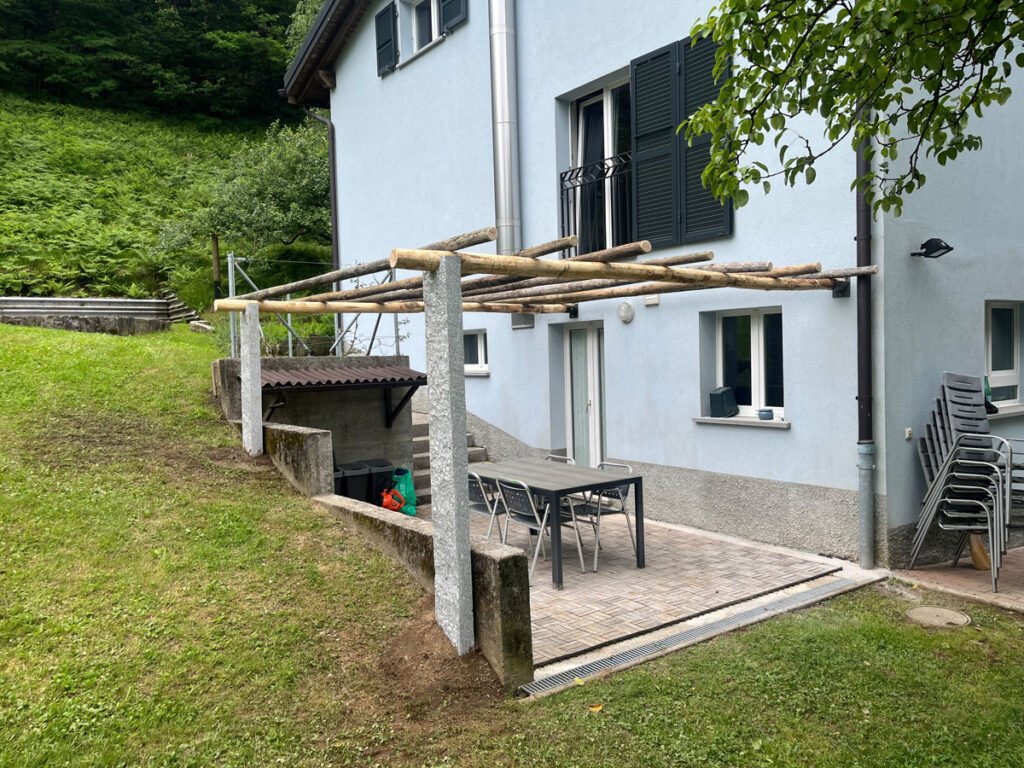 Tessiner granit pergola Camorino Tessin 3